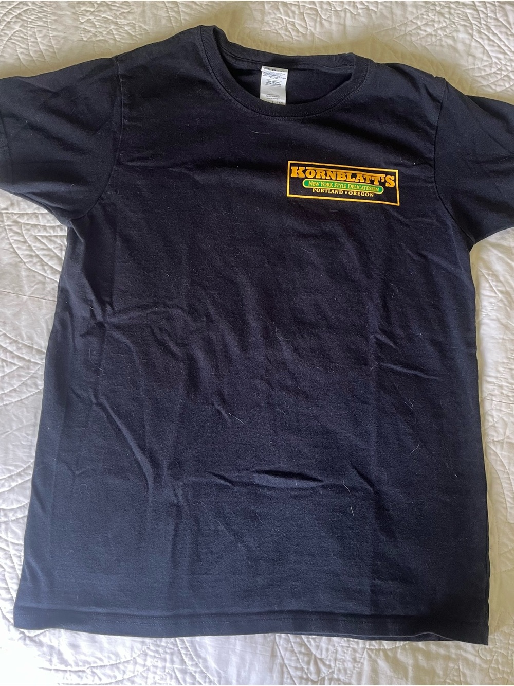Kornblatt’s Deli Portland OR “Shut up and eat” Short Sleeve Tee. Size S 
Black